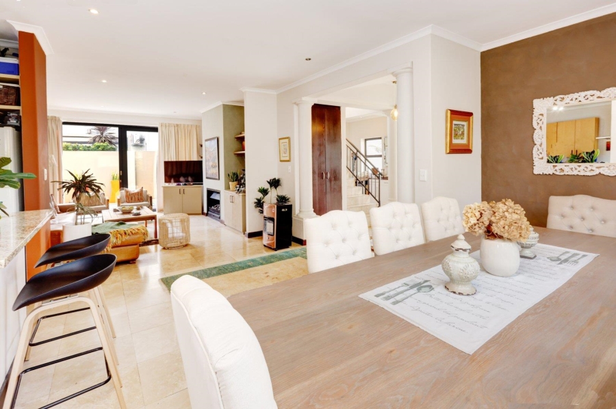 3 Bedroom Property for Sale in Plattekloof Western Cape